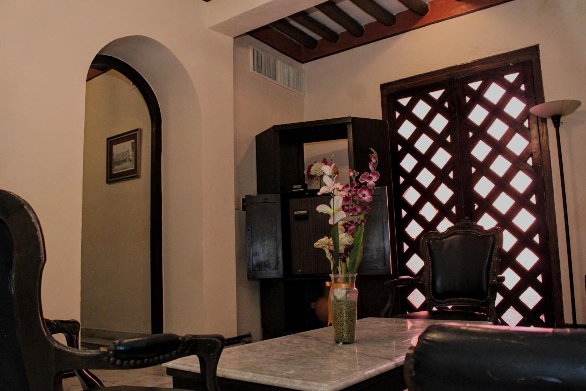 Casa Del Balam Merida Exterior photo The interior of the hotel